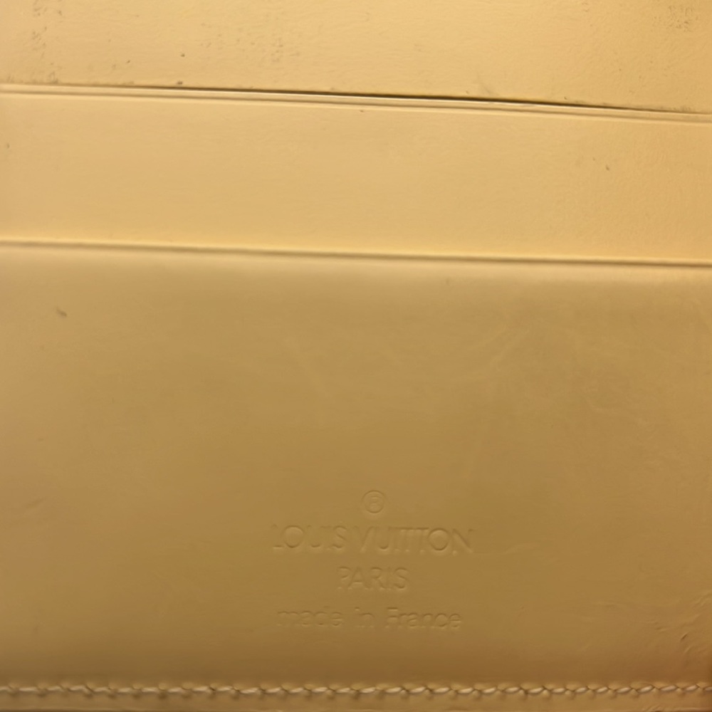 Louis Vuitton Wallet - Picture 6 of 9